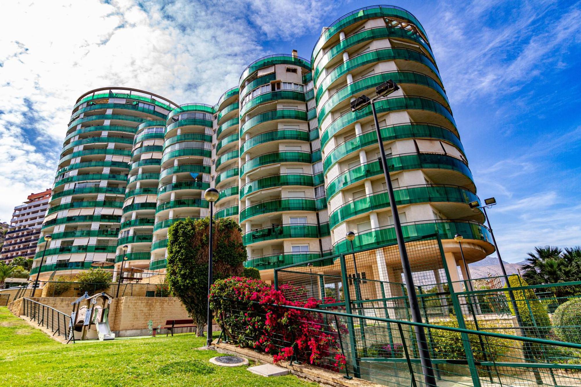 Apartment Vilapark With Pool, Free Parking, Terrace, Beach Benidorm Exterior photo